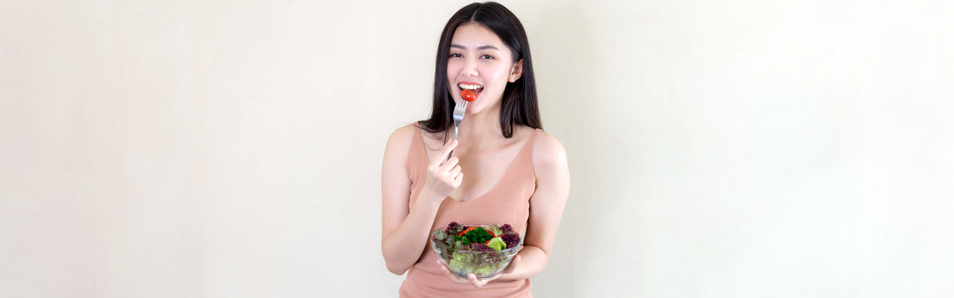 How Long After Dental Implants Can We Eat Normally?