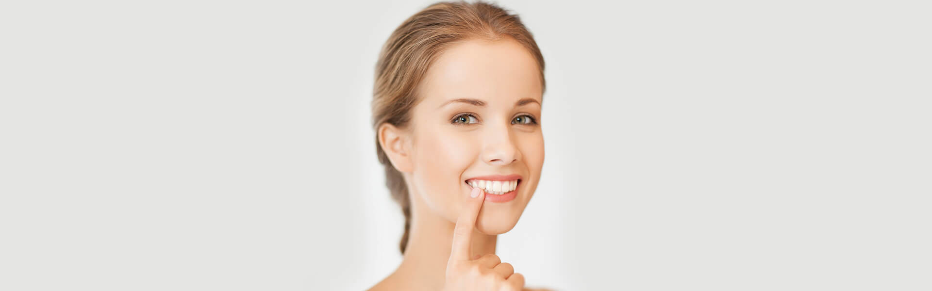 Agregue un poco de brillo a su sonrisa con las gemas de los dientes