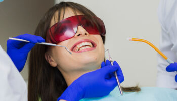 How to Find the Best Implant Dentist Near Me?